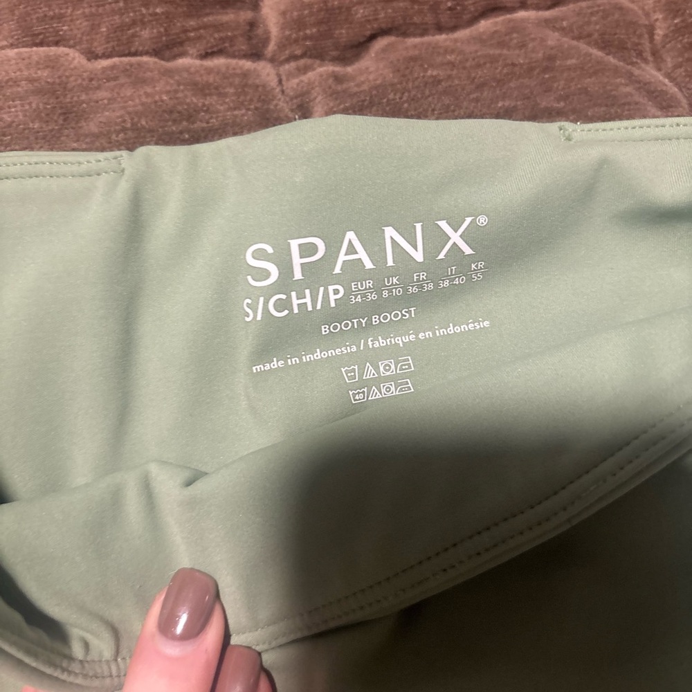 SPANX booty boost Leggings in light green - Picture 2 of 2